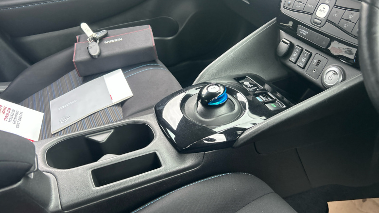 Nissan LEAF 110kW Acenta 40kWh 5dr Auto Electric Hatchback